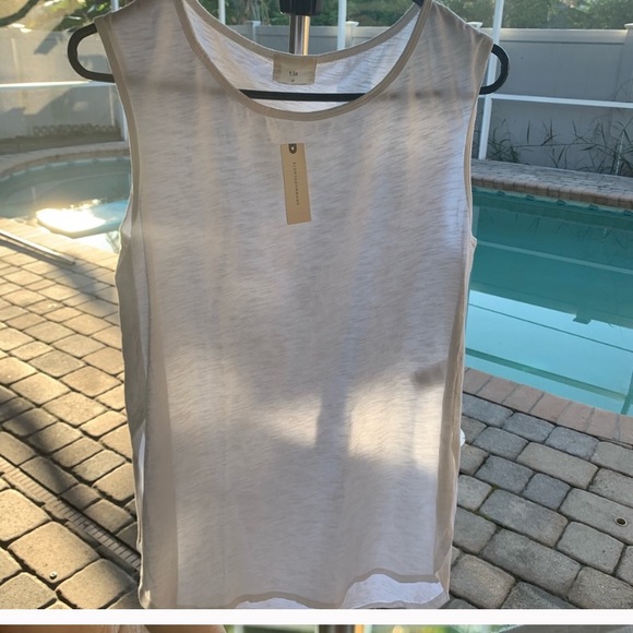 T.la Anthropologie top. New. Size S - Picture 2 of 4